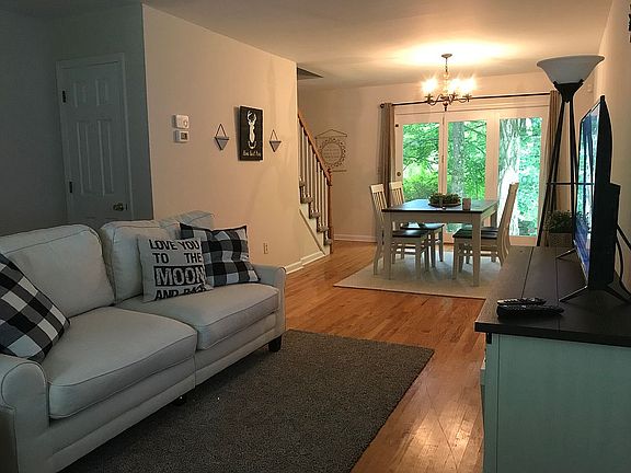 Living Room/Dining Room