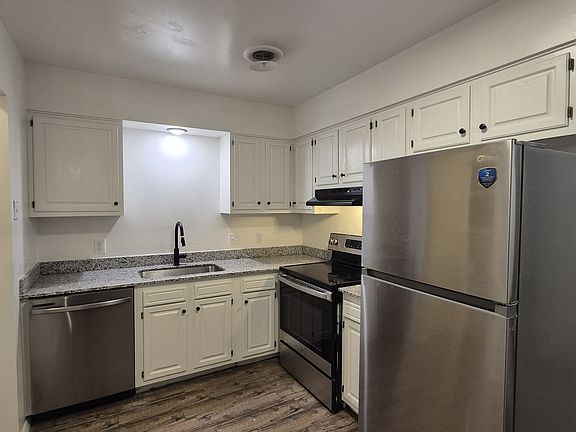 5th image of 2332 N Raven Ln