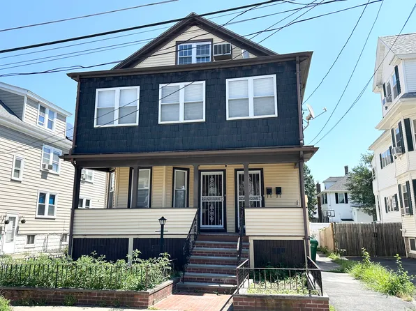 57 Evans St #55, Medford, MA 02155