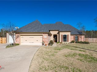 6899 Brighten Oak Cir, Keithville, LA 71047
