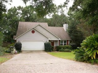 8082 Briaroak Dr, Pensacola, FL 32514