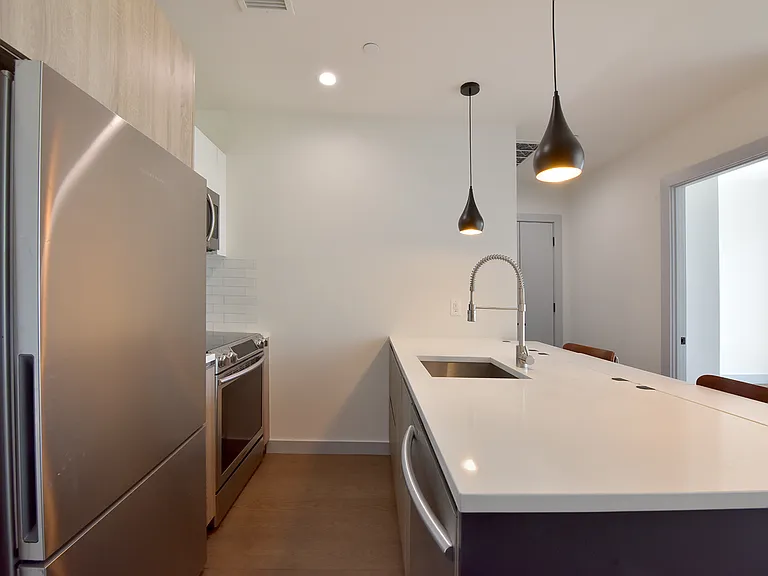 1325 Herkimer St #401 — Photo 5