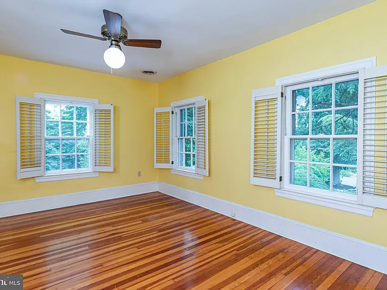 254 Jefferson Rd — Photo 27