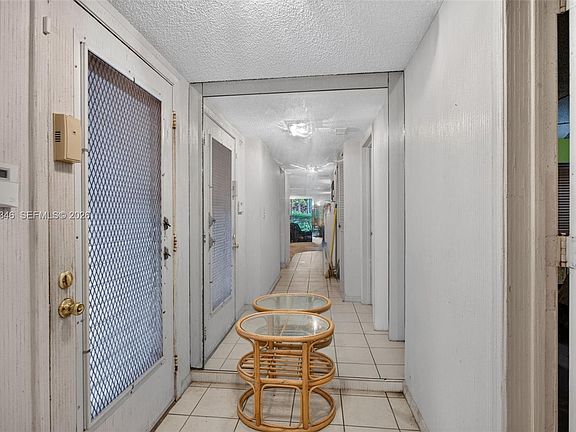 3rd image of 3772 Inverrary Blvd APT 101