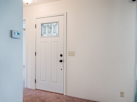 5th image of 21 Northcliff Dr