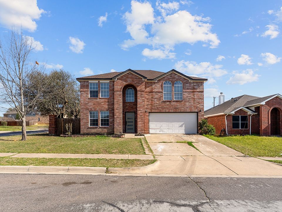 1st image of 301 Tioga Dr