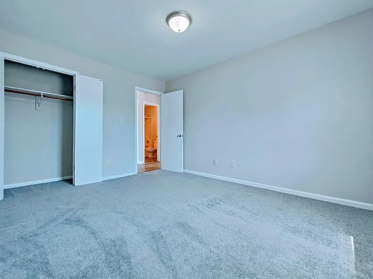 4137 Sunset Ave #14 — Photo 5