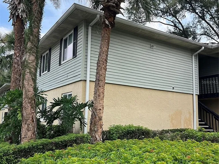 211 Thorn Tree Pl — Photo 2