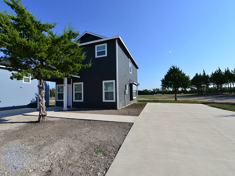 2361 Murphy Ct — Photo 2