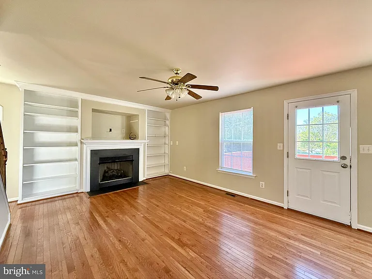 6002 Bush Ct — Photo 27