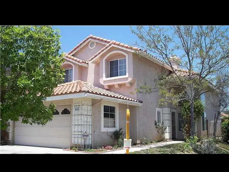 9250 Longridge Way — Photo 1
