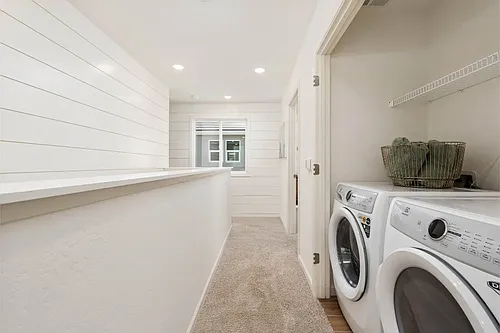 2047 N Wagon Ln Photo 1