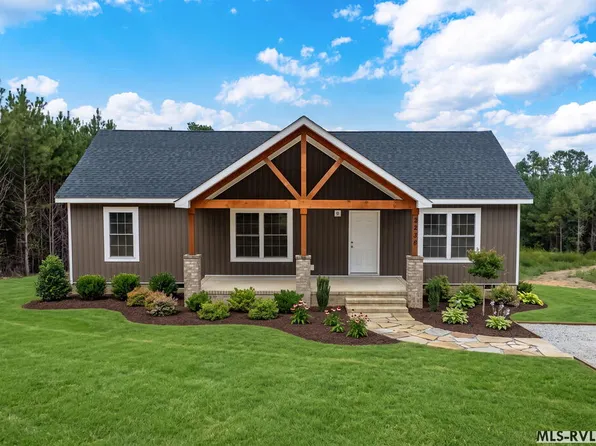 2236 Plank Rd, South Hill, VA 23970