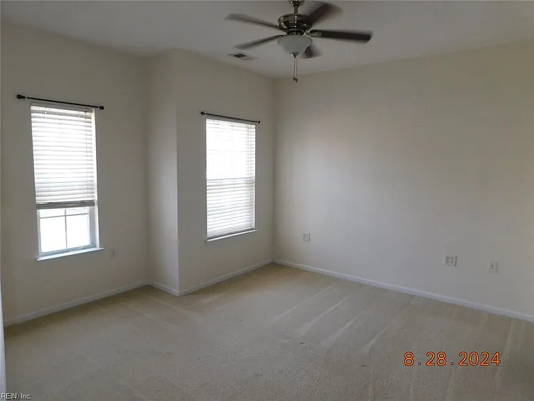 2381 Wessington Dr — Photo 11