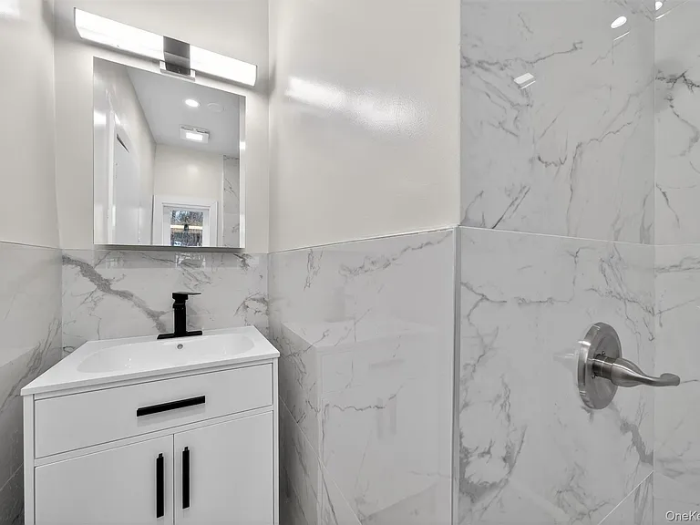 303 Main St #3R — Photo 6