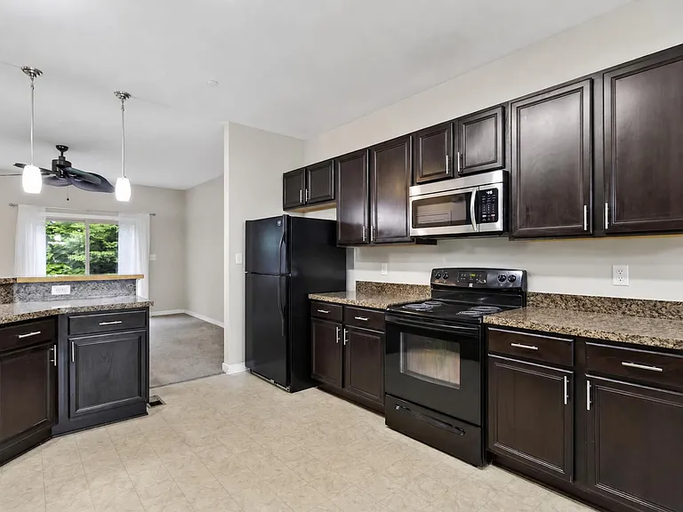 166 Hemisphere Cir — Photo 12