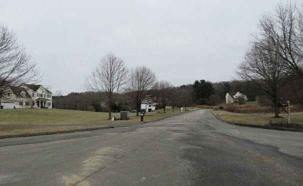2nd image of 9 Quarry Ridge Rd