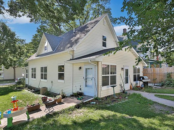 3rd image of 897 Jessie St