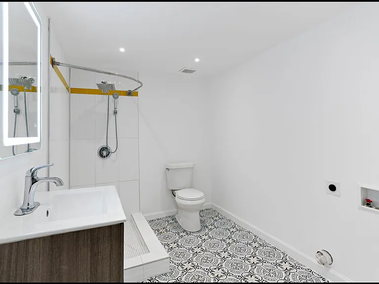 25211 Aue Rd #B — Photo 9
