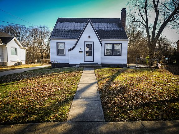 2nd image of 8 Lloyd Ave