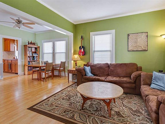 3rd image of 707 Cottage Grove Ave