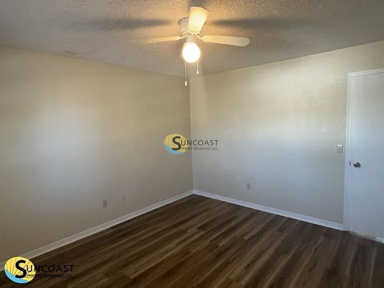 8702 Bandera Cir S — Photo 11