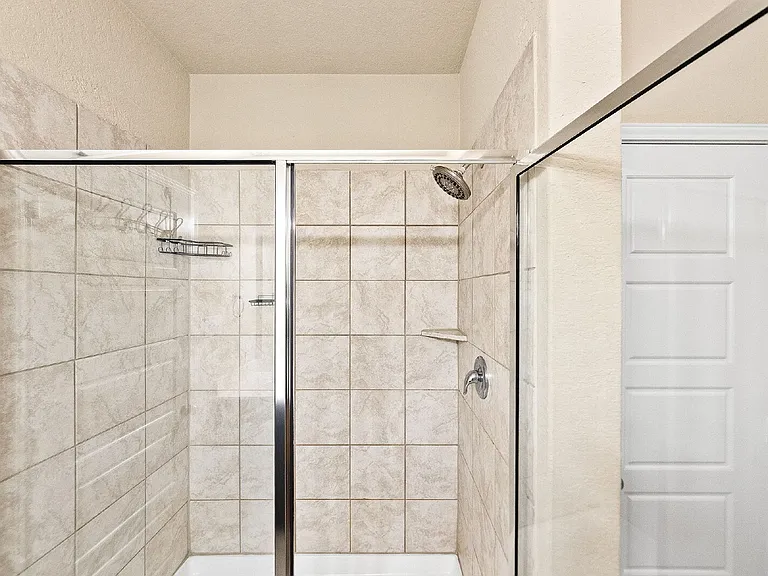 5702 Cicada Cir — Photo 22