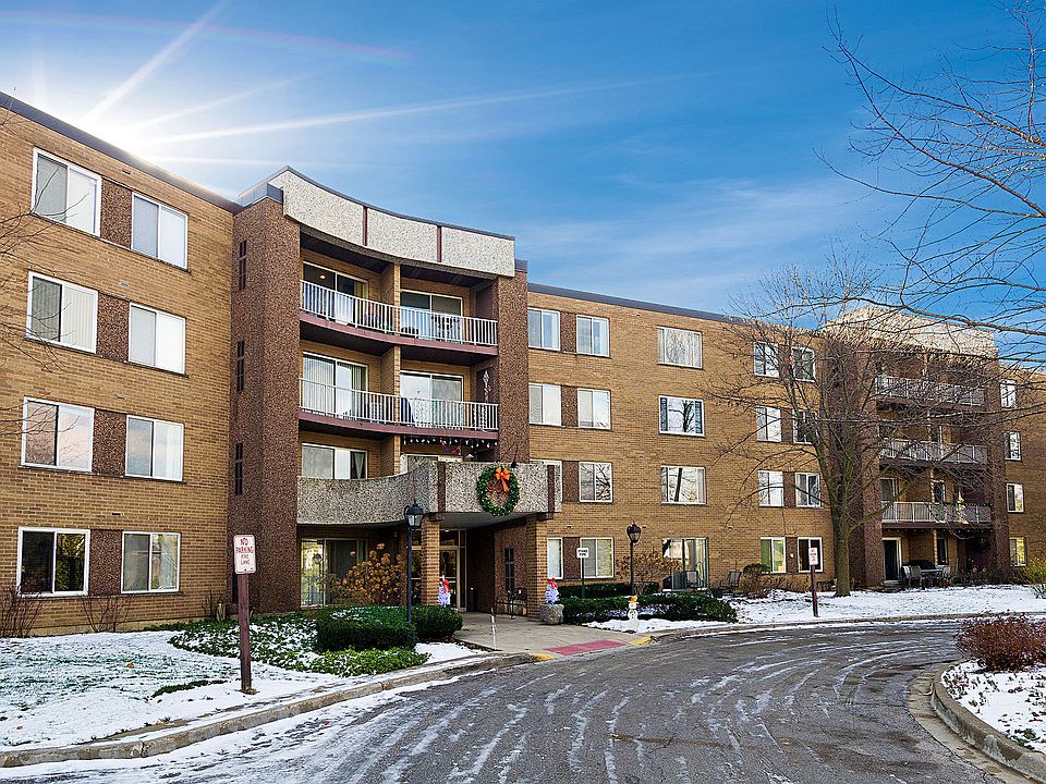 1st image of 909 E Kenilworth Ave Unit 207