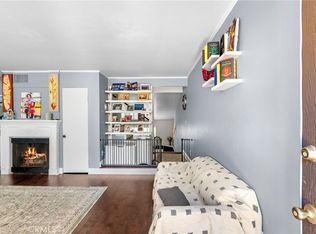 5463 Newcastle Ave APT 8, Encino, CA 91316