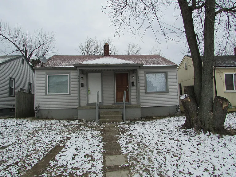 2276 Hiawatha Park Dr — Photo 15