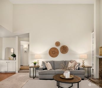4707 W Lake Sammamish Parkway SE #D303, Issaquah, WA, 98027