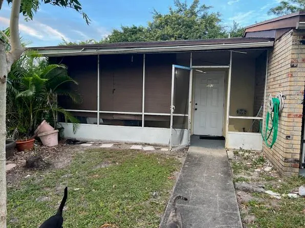 4919 Freedom Circle, Lake Worth, FL 33461