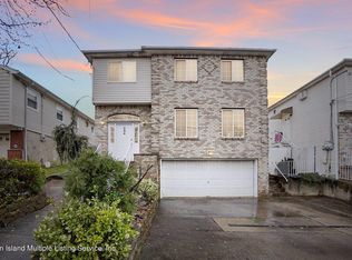 294 Ridgewood Ave, Staten Island, NY 10312
