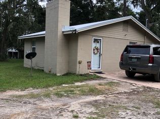 175 E End Rd, San Mateo, FL 32187