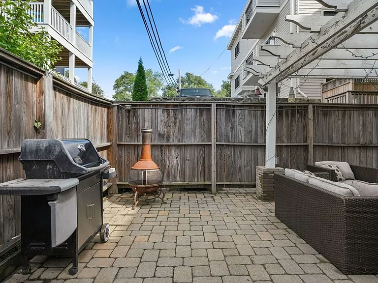 15 Howell St #1 — Photo 25