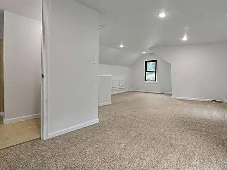804 Highland Ave — Photo 8