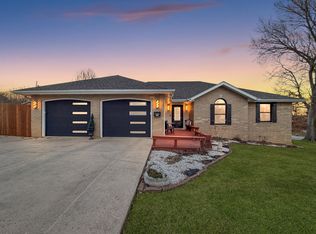 665 N Clay Street, Marshfield, MO 65706