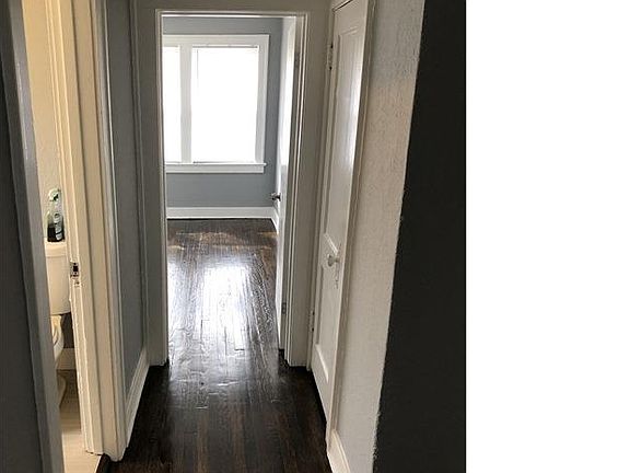 3rd image of 3340 Agnes Ave APT 1