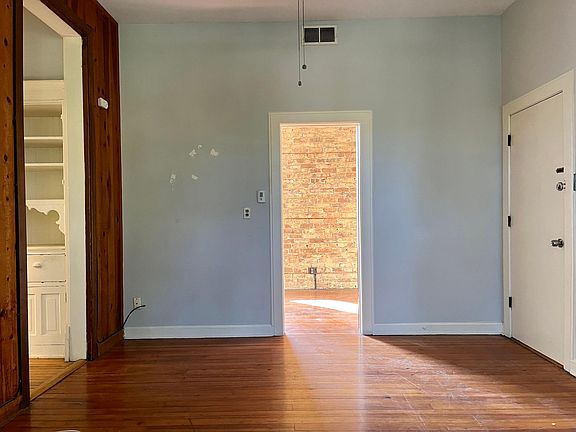 5th image of 3766 N Kenmore Ave #2E