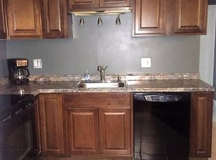 132 English Village Rd APT 101, Manchester, NH 03102