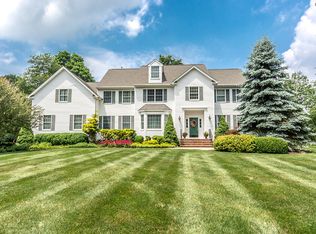 47 Combs Hollow Rd, Mendham, NJ 07945