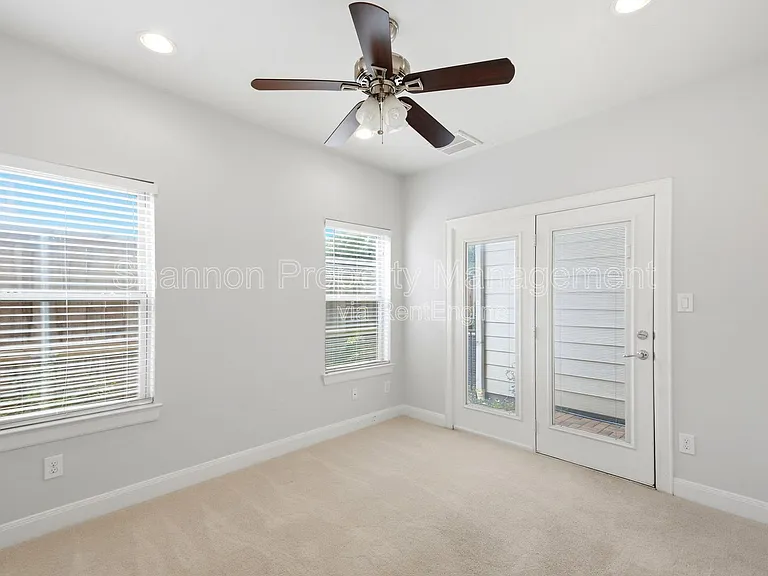 8239 Cambridge St — Photo 13