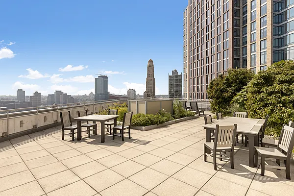 Rented by Compass | media 22