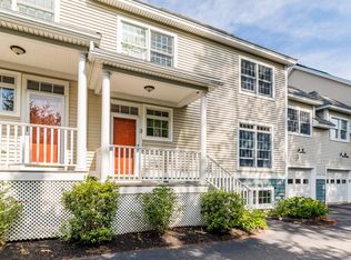20 Holbrook St UNIT 3, Freeport, ME 04032
