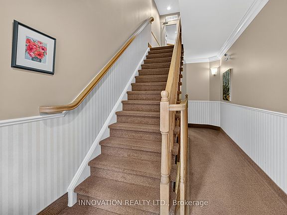 5th image of 150 Robson Ct #2C