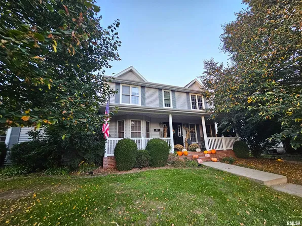 257 Oakwood Ln, Williamsville, IL 62693