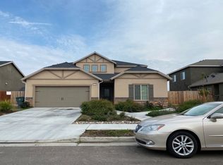 2236 N Hall Ct, Visalia, CA 93291