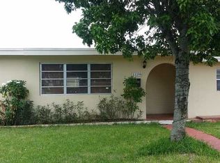 11290 SW 48th St, Miami, FL 33165