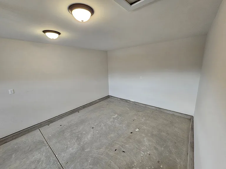 710 Orchard St — Photo 14