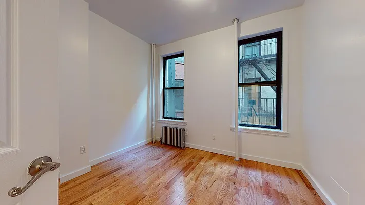 Rented by Bond New York | media 18